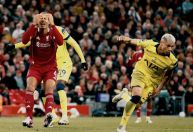 Richarlison marca no fim, e Tottenham arranca empate contra o Liverpool