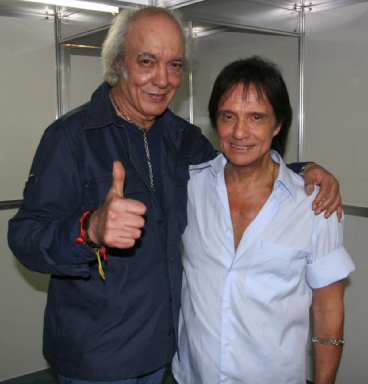Roberto Carlos grava especial de fim de ano e homenageia Erasmo Carlos