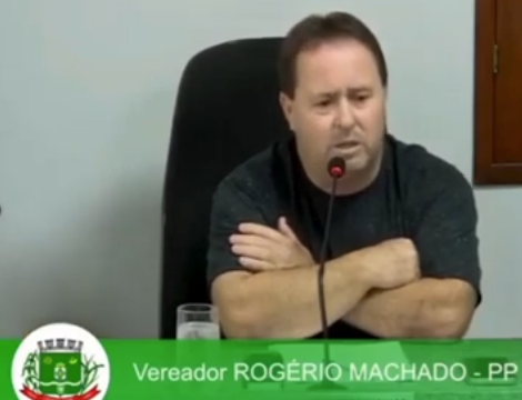 Vereador de cidade mineira admite que saqueava cargas de caminhões tombados junto com a mãe