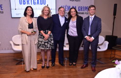 Ronnie Von durante lançamento da campanha de vacinação contra gripe em São Paulo