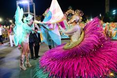 Desfile da Rosas de Ouro no Carnaval de SP em 2025