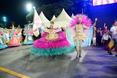 Desfile da Rosas de Ouro no Carnaval de SP em 2025