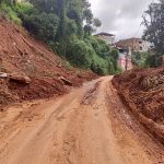 Graminha: dificuldade de acesso e rachaduras no asfalto preocupam moradores