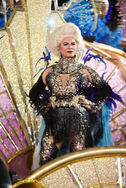 Desfile da Rosas de Ouro no Carnaval de SP em 2025