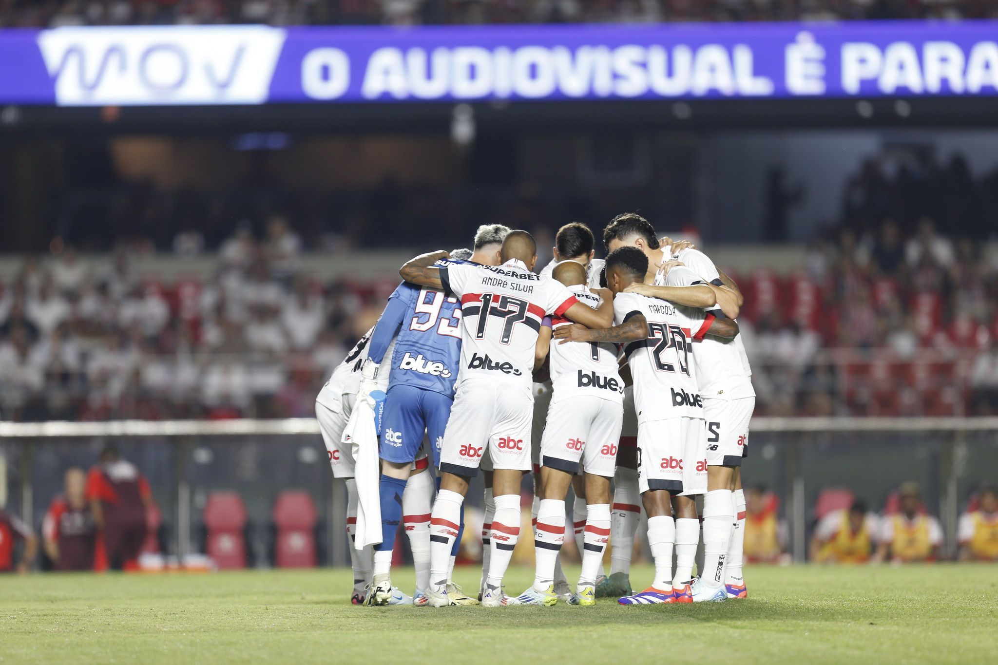 Em momento ruim, São Paulo monta 'blindagem' por vaga contra o Botafogo