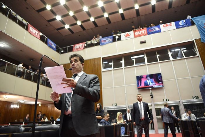 Deputado Sargento Rodrigues critica o déficit de profissionais nas forças de segurança pública de Minas Gerais Deputado Sargento Rodrigues critica o déficit de profissionais nas forças de segurança pública de Minas Gerais