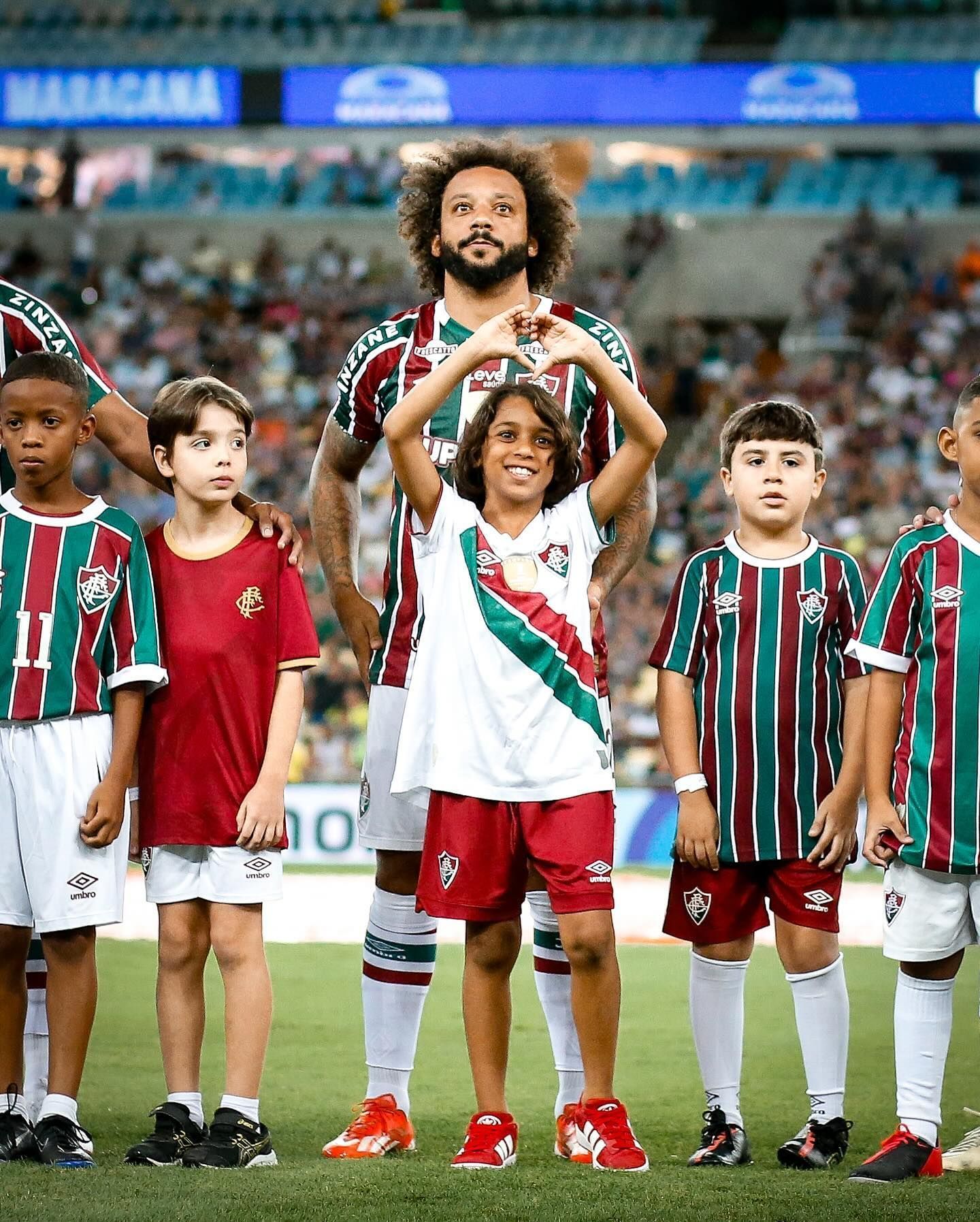 Marcelo é driblado por filho de nove anos, e reação viraliza na internet