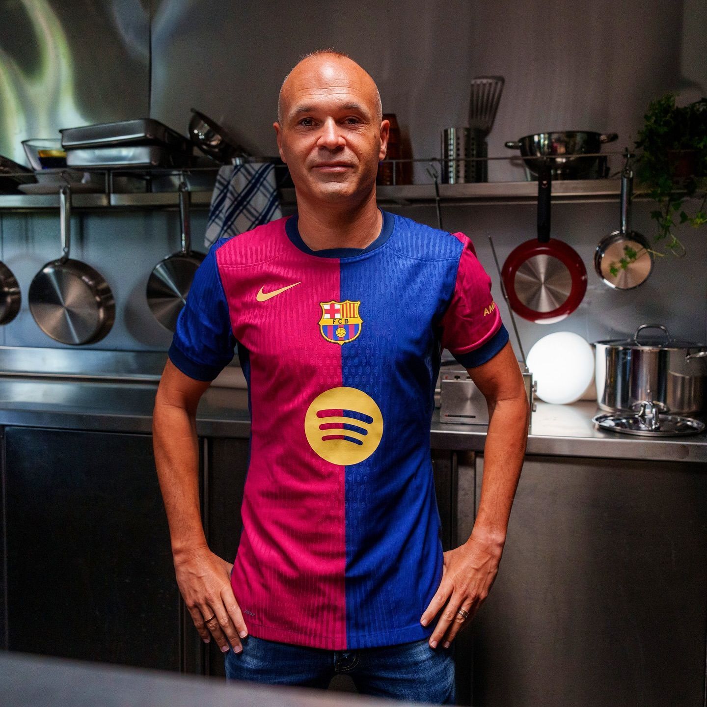Após aposentadoria, Iniesta fala sobre futuro e revela desejo