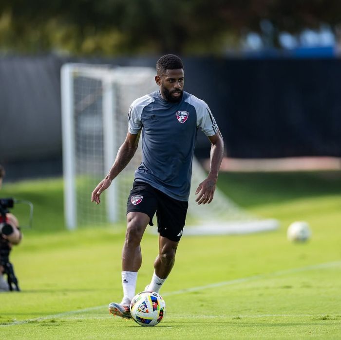 Ruan treinando pelo Dallas FC, seu último clube