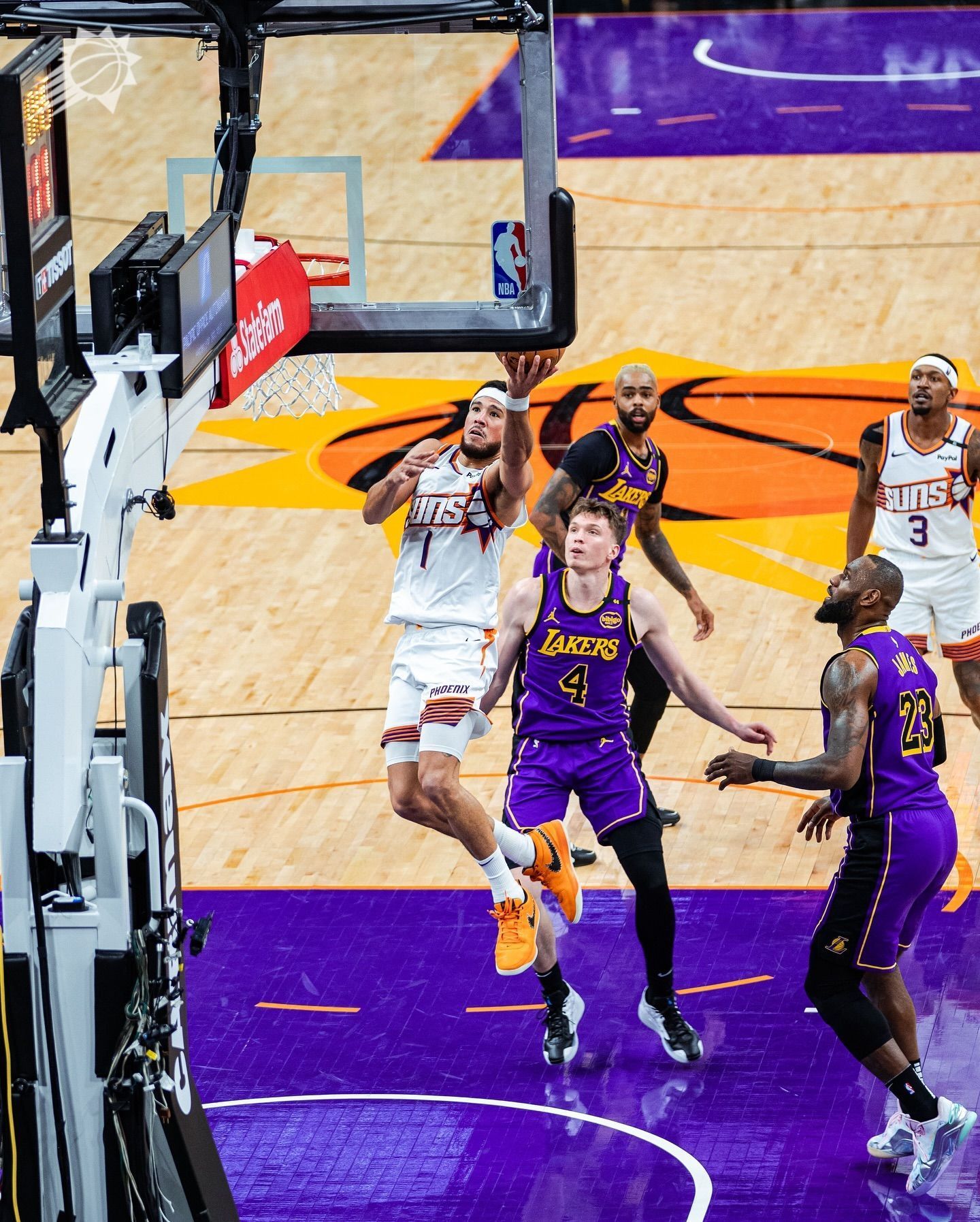 NBA: em ‘revanche’, Suns busca virada e Lakers perde a primeira vez na temporada