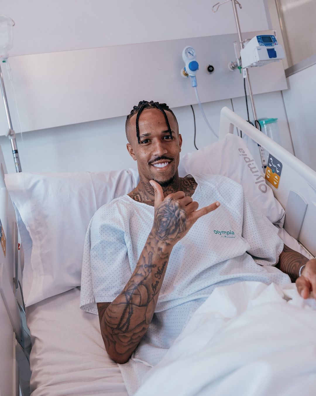 Fora da temporada por lesão, Eder Militão passa por cirurgia na Espanha
