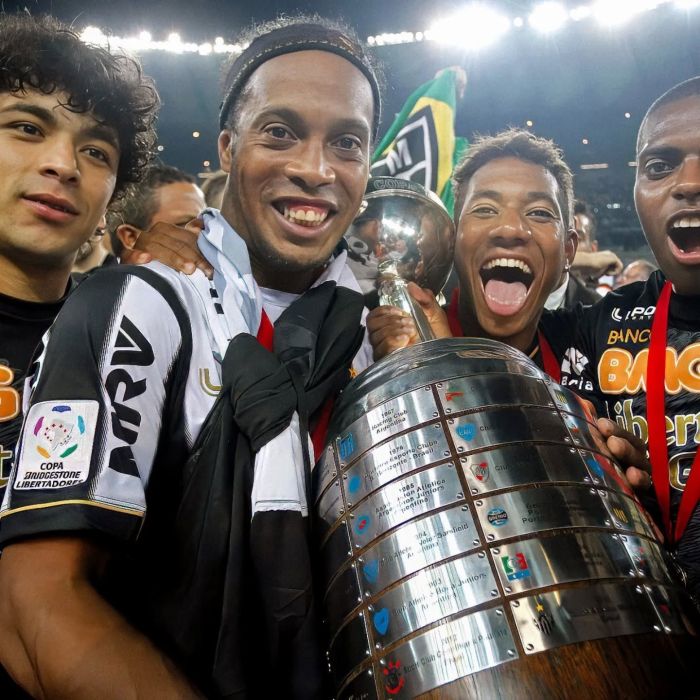 Ronaldinho Gaúcho manda recado ao Atlético antes de final da Libertadores