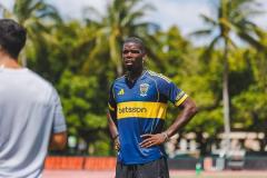 Paul Pogba com a camisa do Boca Juniors-ARG durante atividade nos Estados Unidos