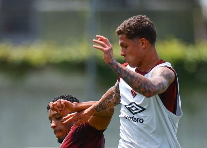 Lucas Marezi durante treino no CT do Caju, em Curitiba