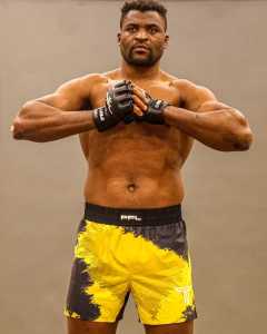 Francis Ngannou, lutador de MMA ex-campeão dos pesos-pesados do UFC