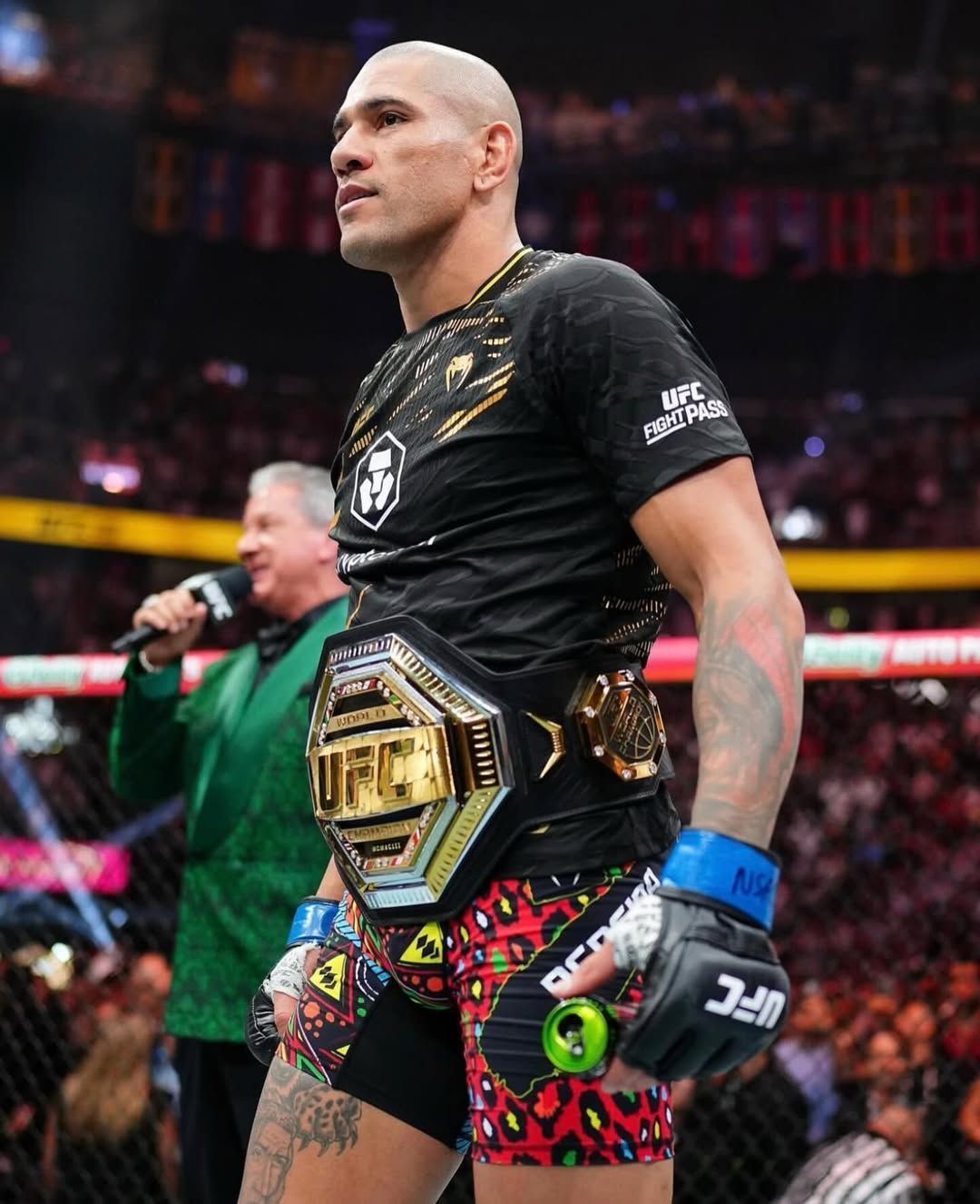 Alex Poatan vaga cinturão e deve lutar por feito inédito na história do UFC; entenda