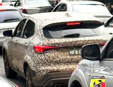 Flagra Fiat Pulse Abarth Bio-Hybrid