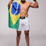 Lutador mineiro invicto há quatro anos fará estreia no UFC neste sábado (28)