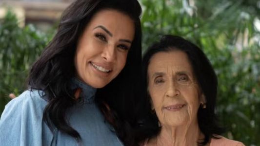 Scheila Carvalho e mãe