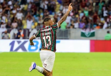 Arana comemora gol em Fluminense 3 x 2 Athletico-PR, pelo Brasileirão 2026