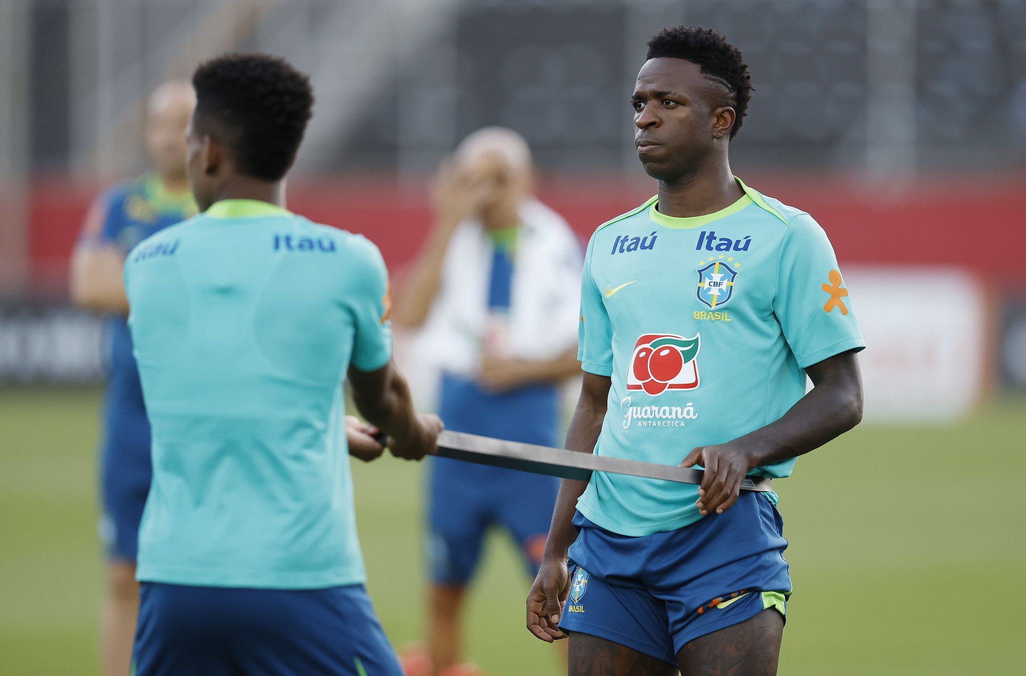 Após falha de Vini Jr, Dorival toma decisão sobre pênaltis na Seleção