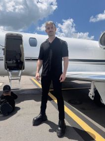 Produtor que estava no avião posta fotos e agradece 'renascimento'