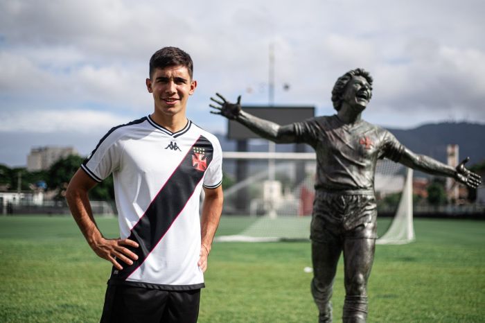 Juan Sforza foi anunciado oficialmente pelo Vasco Juan Sforza foi anunciado oficialmente pelo Vasco