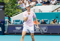 Sinner confirma favoritismo, vence tcheco 'sensação' e conquista o Miami Open