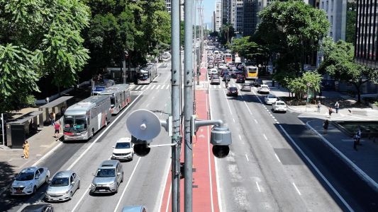 Smart Sampa conta com mais de 40 mil câmeras inteligentes distribuídas por todas as regiões da cidade de São Paulo