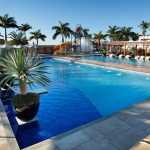 Após 12 dias internada, menina que ficou sete minutos submersa em piscina de hotel morreu nessa quarta (4)