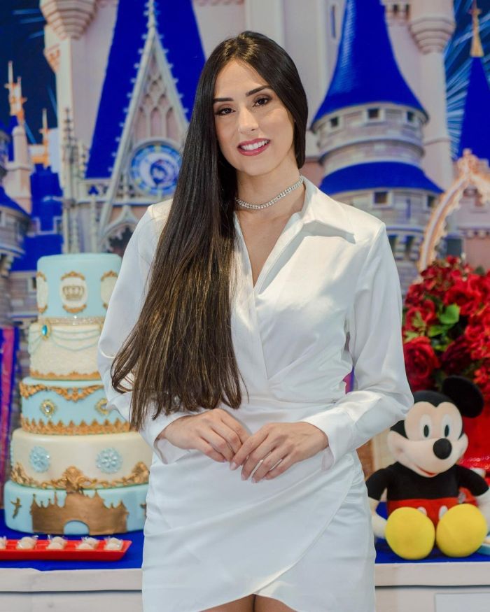 Deniziane, participante do BBB e torcedora do Atlético
