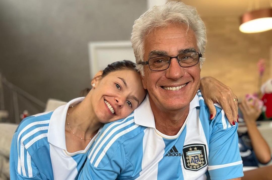 Bianca Rinaldi revela ser criticada por ter marido 21 anos mais velho
