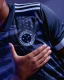 Nova camisa 3 do Cruzeiro, fabricada pela Adidas