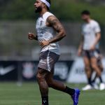 Como o Corinthians deve se precaver de lesões de Memphis Depay
