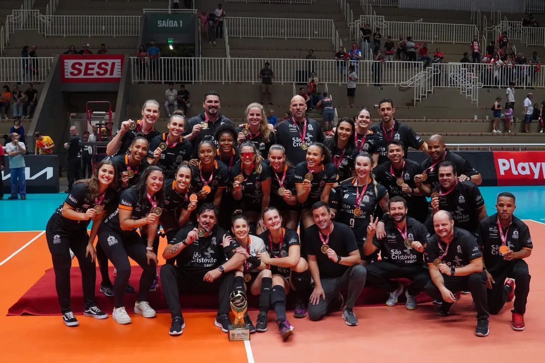 Superliga Feminina 24/25: Osasco investe pesado para tentar reconquistar título