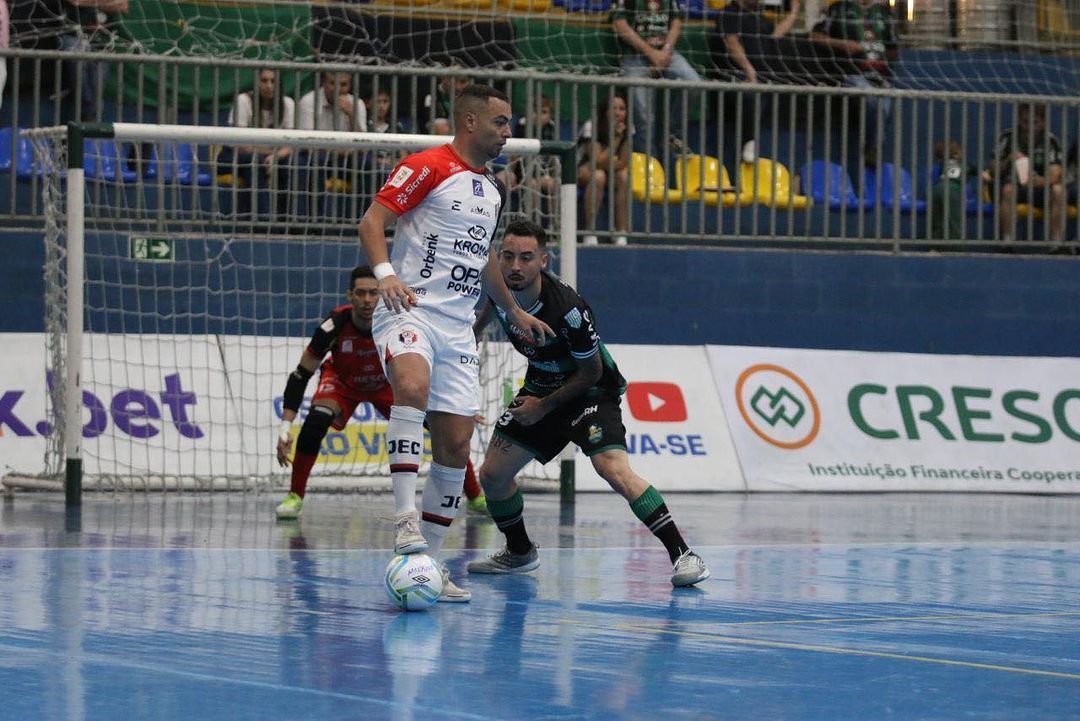 Em jogo movimentado, Marreco e Joinville empatam pela ida das oitavas da Liga Nacional de Futsal