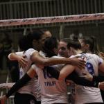 Pinheiros bate Sesi Bauru em jogo equilibrado e vence a primeira na Superliga