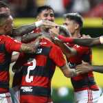 Jogador do Flamengo quebra o silêncio após ser flagrado em confusão com torcida do Peñarol