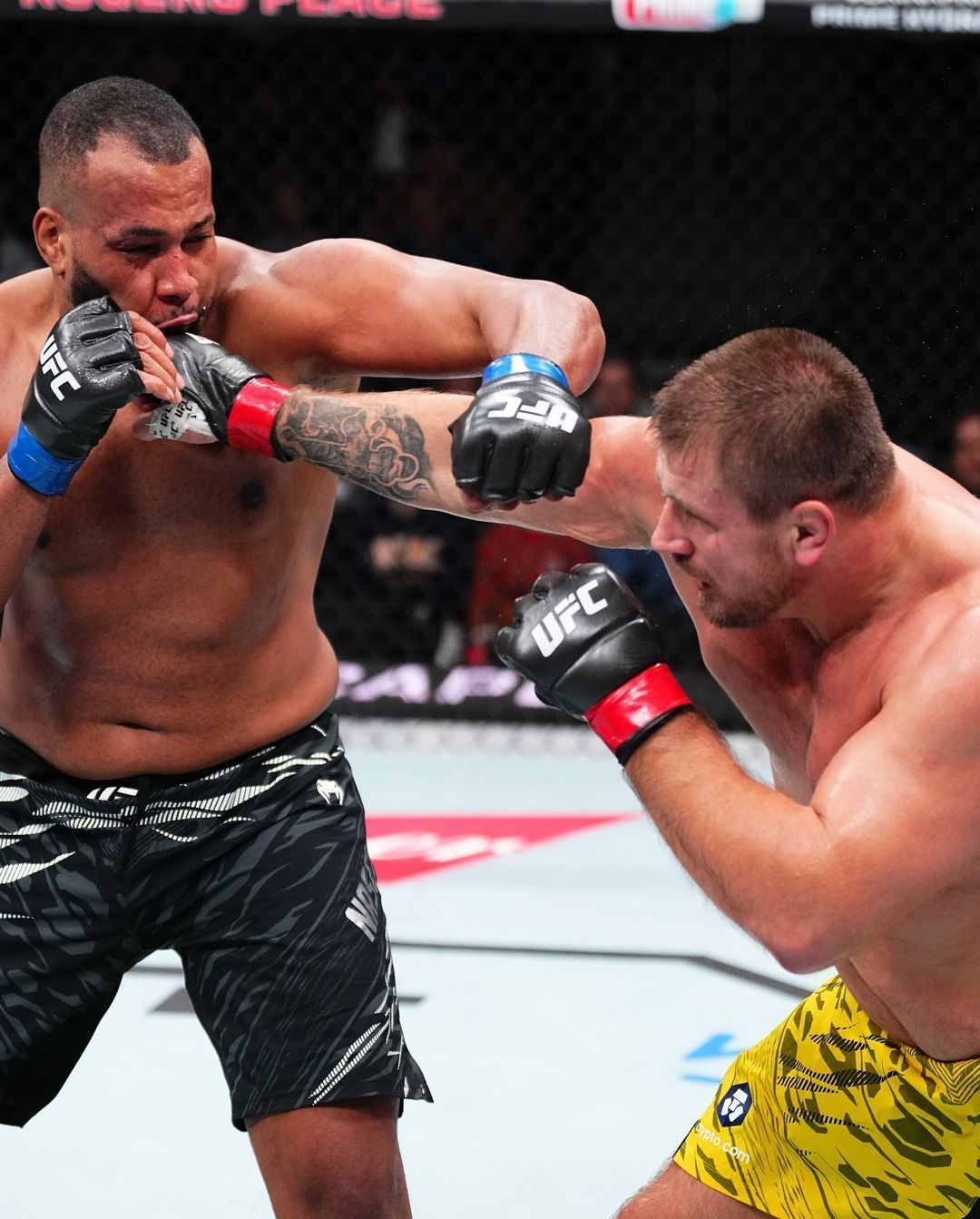 Após vencer brasileiro, lutador peso-pesado é demitido pelo UFC