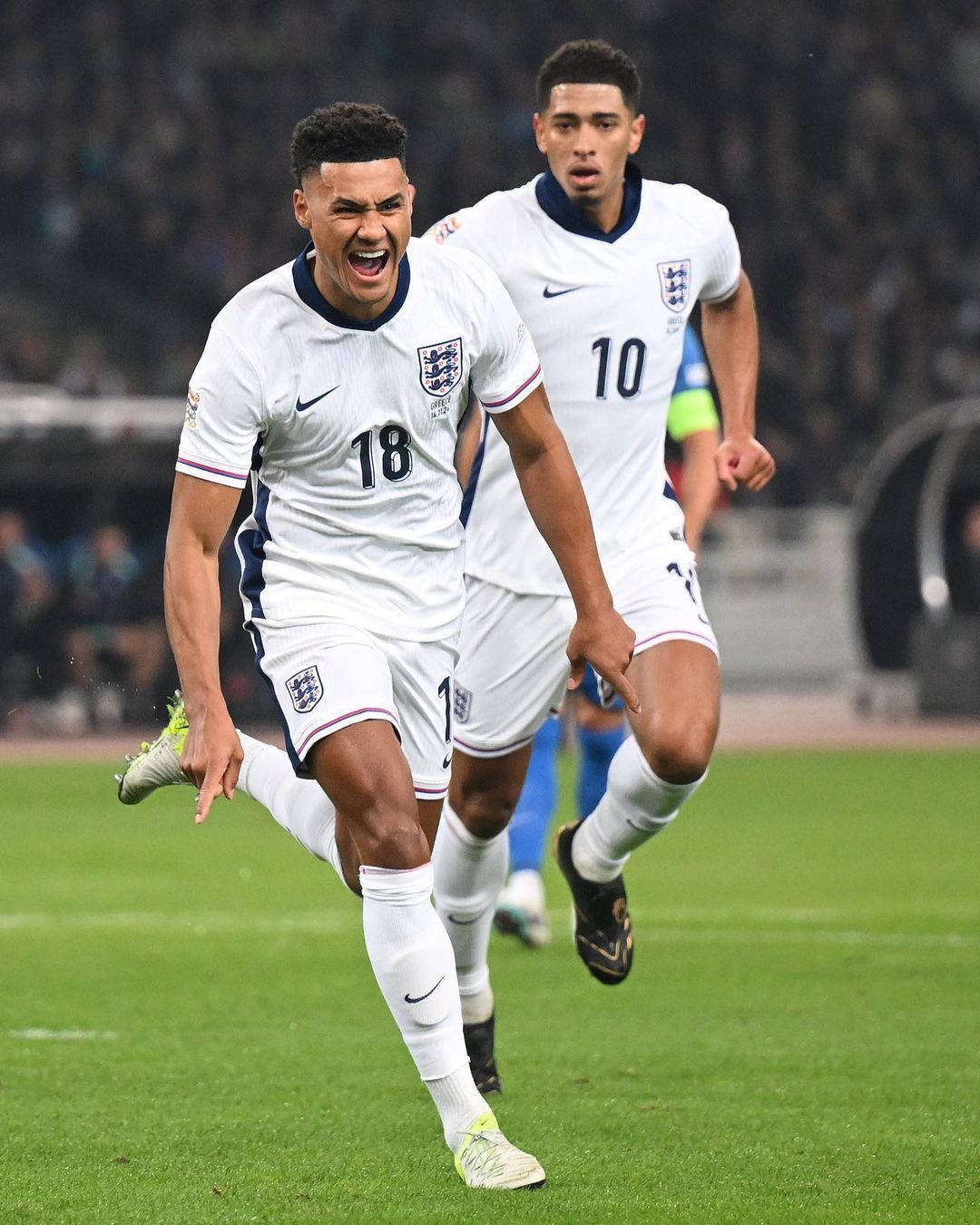 Inglaterra atropela Grécia fora de casa pela Liga das Nações e assume liderança