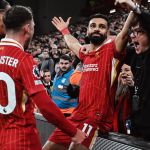 Liverpool aproveita fator casa, bate City e afunda rival em crise sem fim