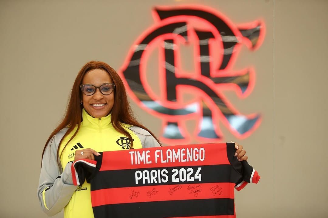 Rebeca Andrade renova contrato com o Flamengo e mira último ciclo olímpico