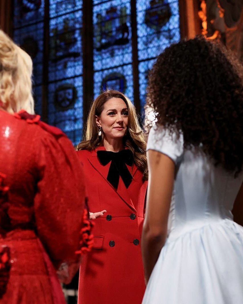 Kate Middleton comenta sobre câncer pela primeira vez em evento real; confira