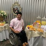 Irmão de Zezé di Camargo e Luciano é internado em SP com grave problema na perna