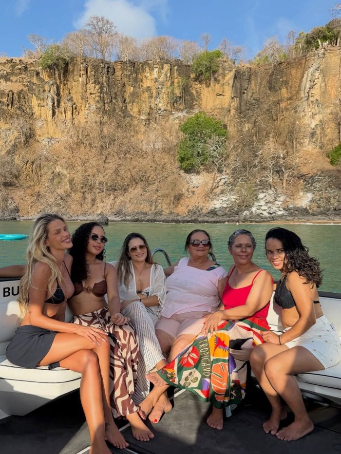 Yasmin junto à família de Ronald
