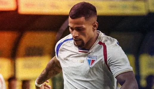 Maílton em ação pelo Fortaleza contra o Manauara pela Copa do Brasil