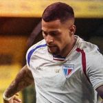 Ex-Atlético marca no fim, Fortaleza vence Manauara e avança na Copa do Brasil