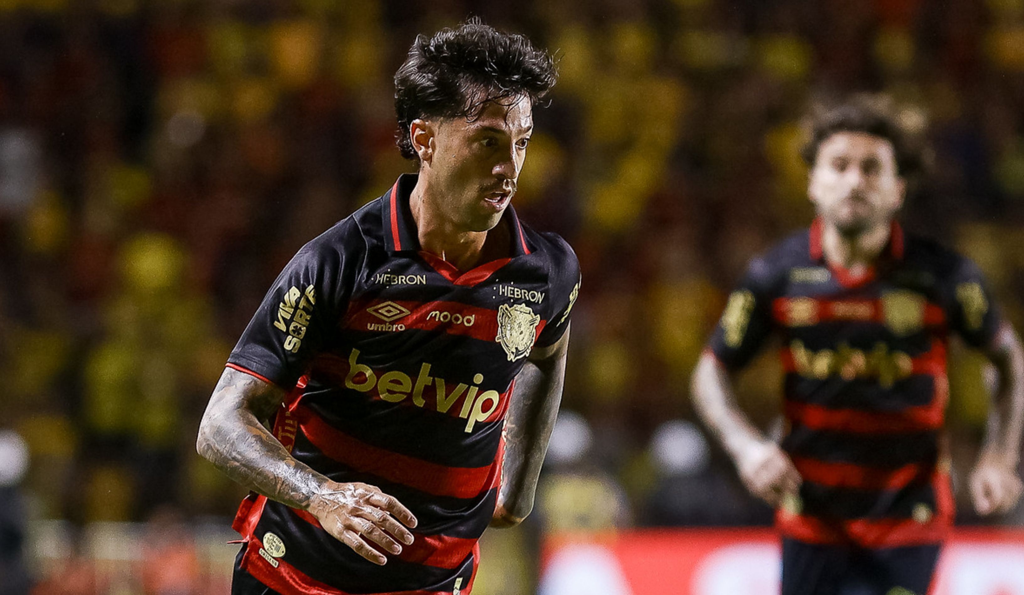 Presidente do Sport revela 'conversas adiantadas' para aquisição de meia