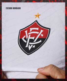 Nova camisa número dois do Vitória para a temporada 2025