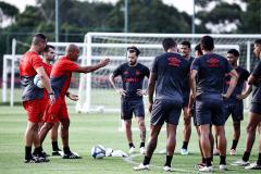 Pepa, técnico do Sport, comanda primeiro treino com elenco rubro-negro